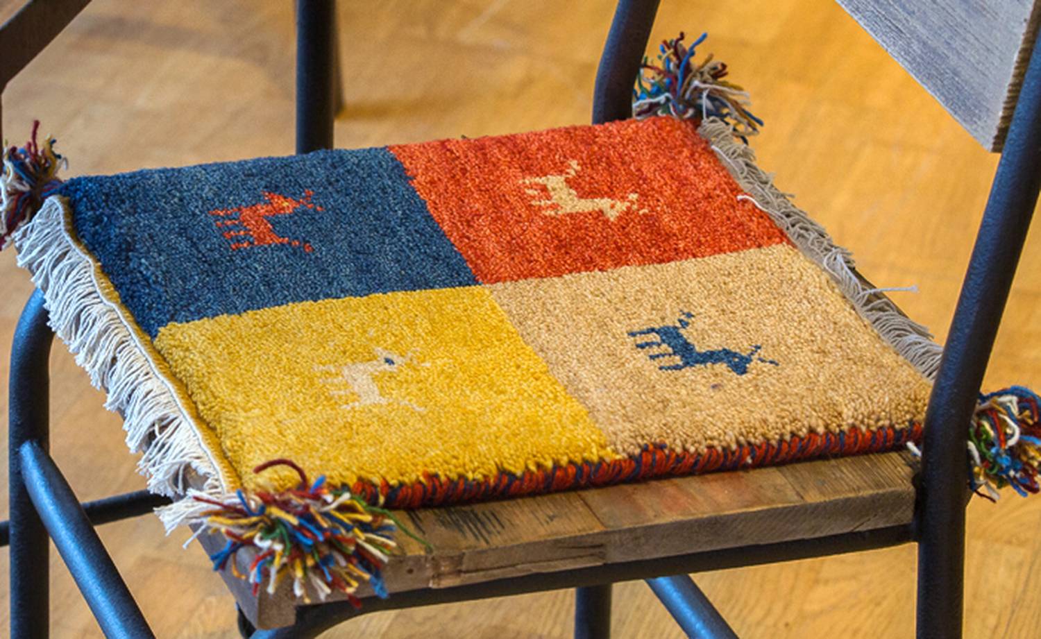 E-comfort 5 / 28 ギャッベ 40x40cm デザイン01