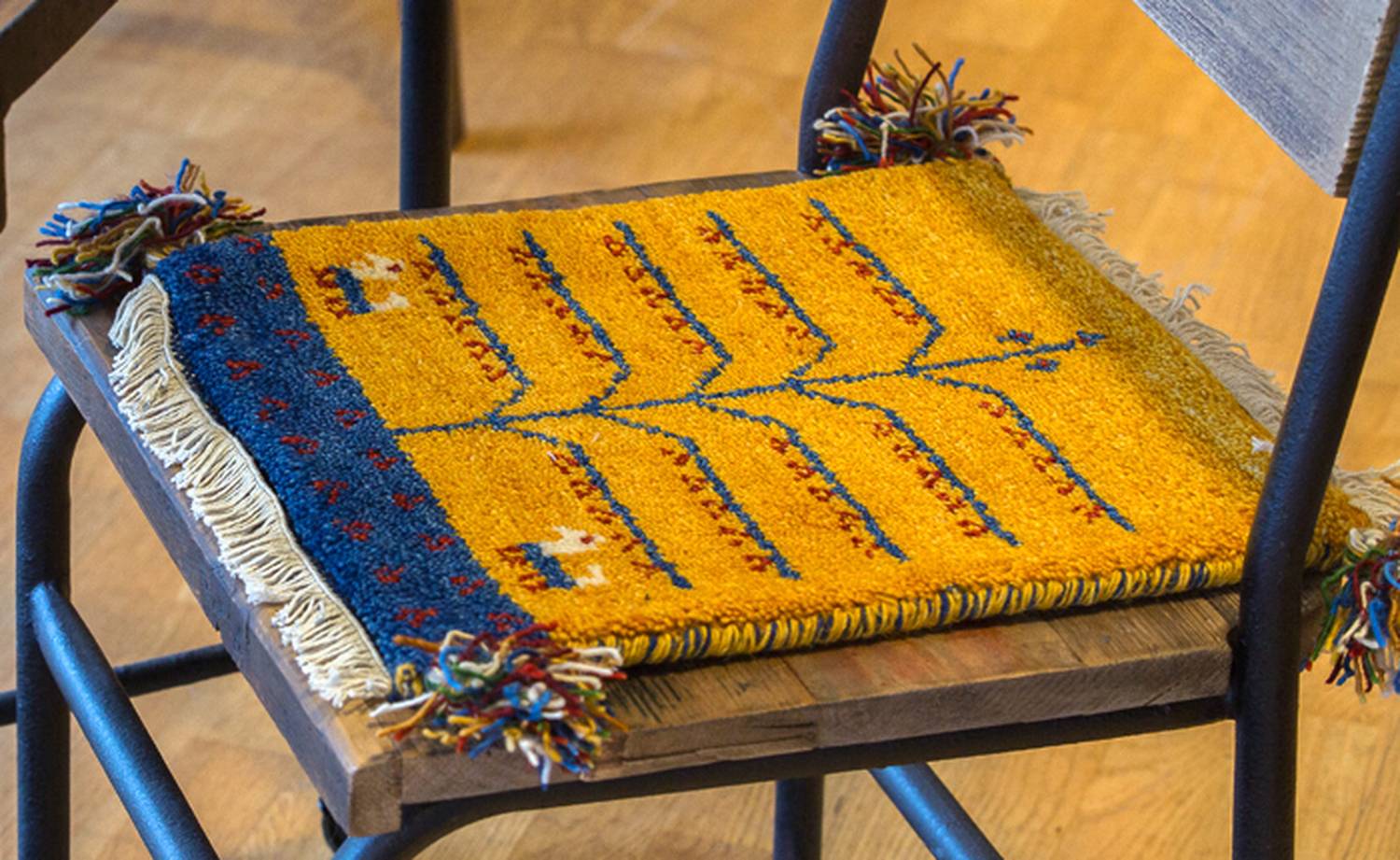 E-comfort 5 / 28 ギャッベ 40x40cm No.43